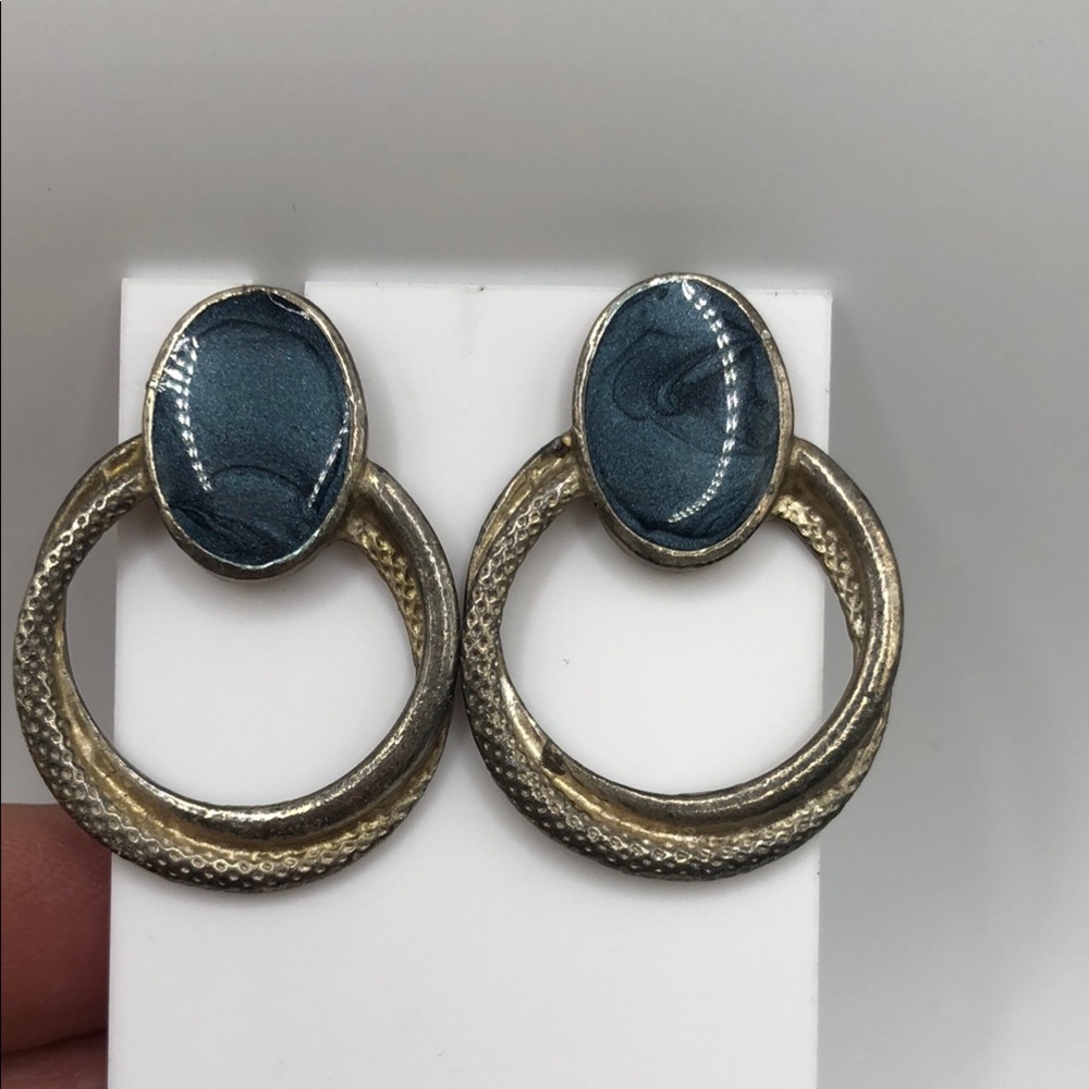 Elegant Blue and silver Earrings